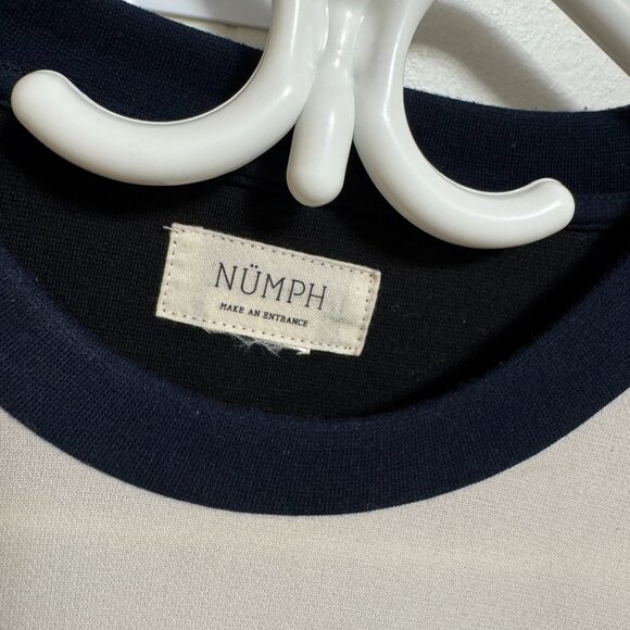 Long-sleeved dress - Picture 2 of 6